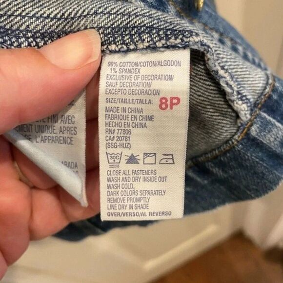 Tommy Hilfiger Women's‎ Size 8P Cropped Blue Jean Denim Trucker Jacket - Picture 7 of 9